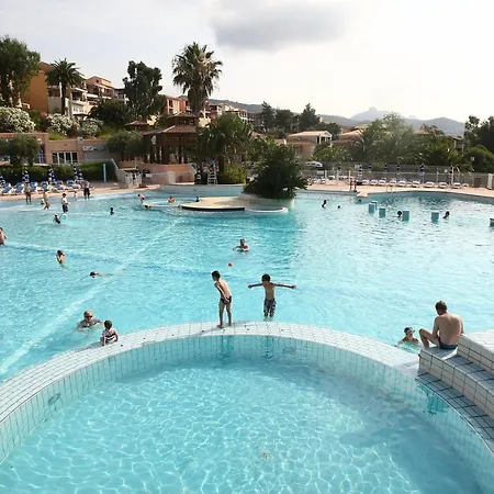Cap Esterel Sport Et Nature, Dans Village Pierres Et *