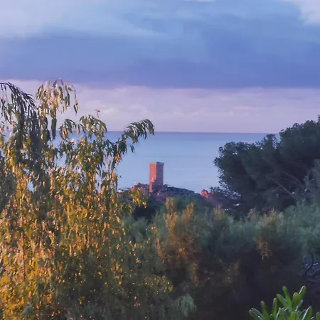 Cap Esterel Sport Et Nature, Dans Village Pierres Et
