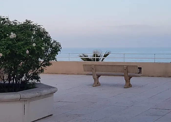 Vista Mare Cap Esterel Agay Lägenhet